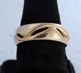 Wave band with slots