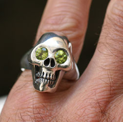 scull ring peridot eyes