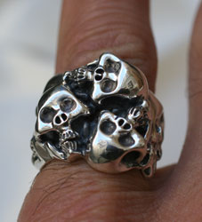 Tri-Scull ring