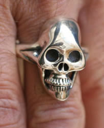 Large long scull ring