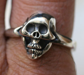 Scull ring small