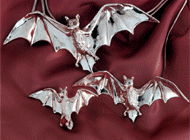 batssm.gif (22526 bytes)