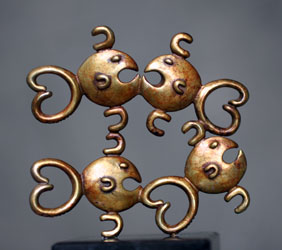 Chanel fish pen sculpture